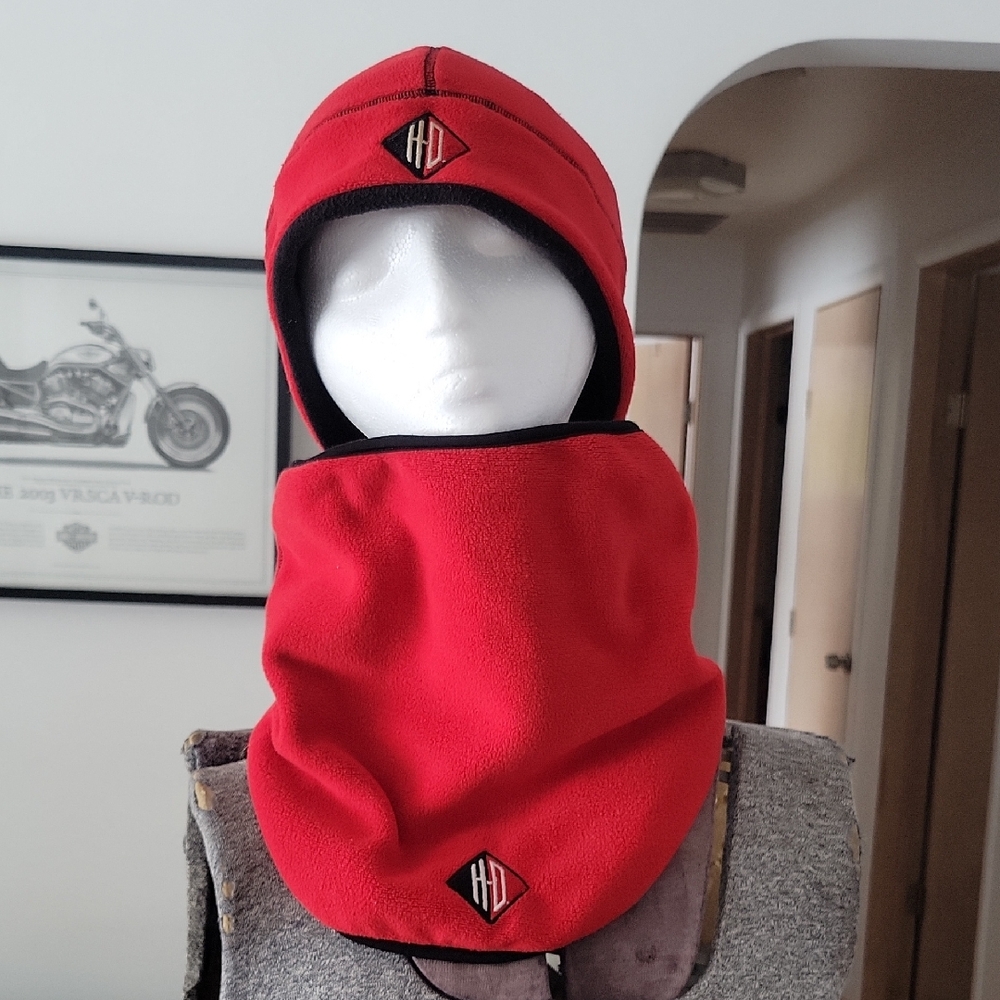 Harley-Davidson Hat Set Red & Black Reversible.
